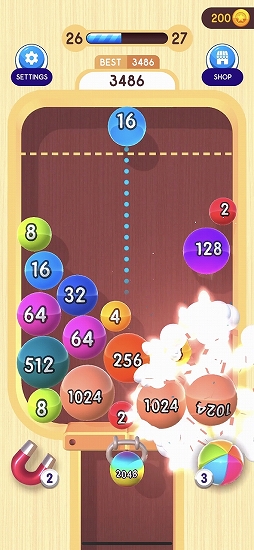 画像ギャラリー No.002のサムネイル画像 / 連鎖が気持ちいいスマホ向けパズルゲーム「2048ボール 3D」を紹介する「（ほぼ）日刊スマホゲーム通信」第2518回