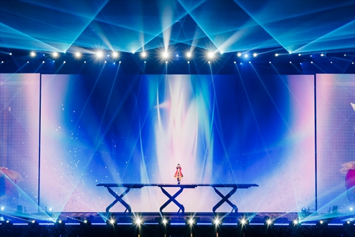 画像ギャラリー No.013のサムネイル画像 / 「ウマ娘7th EVENT WORLD TOUR『THE STAGE』 in TOKYO」レポート,史実を丁寧に織り込んだ演出で,リアルとゲーム,ライブが一つになった2日間
