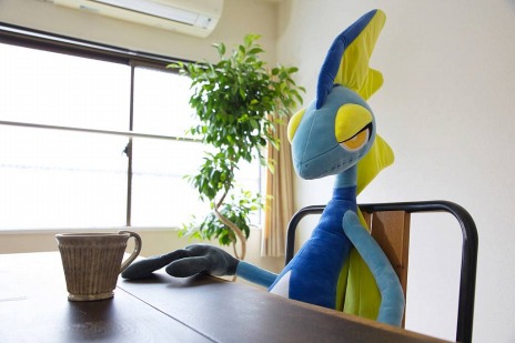 画像ギャラリー No.003のサムネイル画像 / 約120センチのビッグサイズ。「ポケモンぬいぐるみ エージェントポケモン!インテレオン」の予約受付が本日スタート
