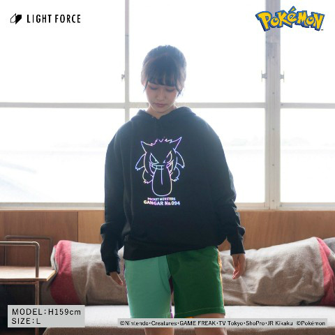 画像ギャラリー No.012のサムネイル画像 / 「ポケモン」デザインのリフレクターTシャツ&パーカーがヴィレヴァンオンラインに登場。予約受付中