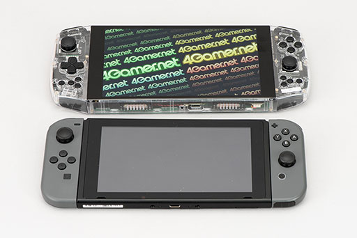 画像ギャラリー No.006のサムネイル画像 / Switch風小型ゲームPCの新星「AYA NEO」を試す。ゲームパッドの使い勝手は良好だが性能ではGPD WIN 3に及ばず
