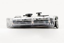 画像ギャラリー No.015のサムネイル画像 / Switch風小型ゲームPCの新星「AYA NEO」を試す。ゲームパッドの使い勝手は良好だが性能ではGPD WIN 3に及ばず
