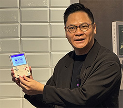 画像ギャラリー No.002のサムネイル画像 / 携帯型Androidゲーム機の決定版となるか。7型有機ELを搭載した「AYANEO Pocket EVO」の国内予約がスタート