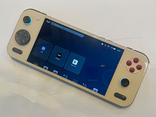 画像ギャラリー No.001のサムネイル画像 / ゲームパッド強化&Snapdragon G3 Gen 3を採用した携帯型ゲーム機「AYANEO Pocket S2」の予約受付がスタート