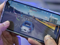 スーパーカーに囲まれてレースゲーム「レーシングマスター」をプレイ！ リバティウォークで開催されたデモプレイイベントをレポート