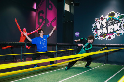 画像ギャラリー No.027のサムネイル画像 / 5周年に向けて「GOALOUS5」幹部たちが猛獣と特訓!? 新感覚バラエティスポーツ施設「VS PARK」を利用した戦闘訓練を密着レポート