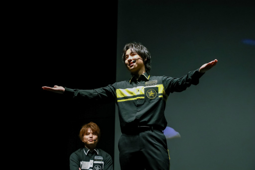 画像ギャラリー No.016のサムネイル画像 / 「GOALOUS5」のイベント“構成員集会”に潜入! 小松昌平さんへのお誕生日サプライズ(?)もあった第二部をレポート