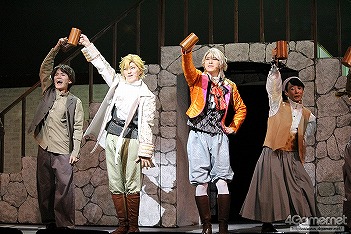 画像ギャラリー No.045のサムネイル画像 / 「青山オペレッタ」の舞台がついに開幕。役者たちの心と技術の成長物語にときめきが止まらない！