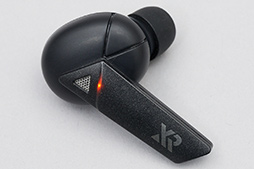 画像ギャラリー No.012のサムネイル画像 / 【PR】XROUNDの完全ワイヤレスイヤフォン「AERO Wireless」は，謳い文句どおりの低遅延でスマホやSwitchでのプレイに最適だ