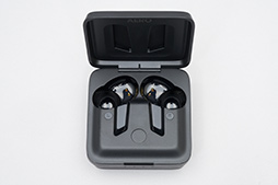 画像ギャラリー No.017のサムネイル画像 / 【PR】XROUNDの完全ワイヤレスイヤフォン「AERO Wireless」は，謳い文句どおりの低遅延でスマホやSwitchでのプレイに最適だ