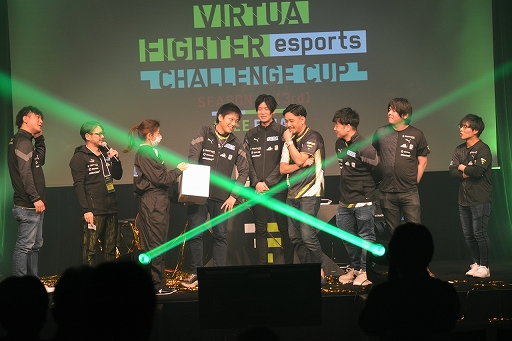 画像ギャラリー No.018のサムネイル画像 / バーチャの公式大会「VIRTUA FIGHTER esports CHALLENGE CUP SEASON_1【3rd】FINAL」レポート。プロライセンスを獲得したのはレオラオ選手&ヨゴ選手