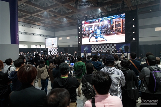 画像ギャラリー No.004のサムネイル画像 / 「Virtua Fighter esports」部門フォトレポート。現役最強プレイヤーと称されるとんちゃん選手が初代覇者に［EVO Japan 2023］