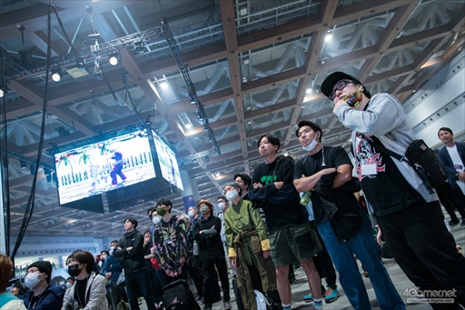画像ギャラリー No.012のサムネイル画像 / 「Virtua Fighter esports」部門フォトレポート。現役最強プレイヤーと称されるとんちゃん選手が初代覇者に［EVO Japan 2023］
