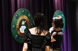 画像ギャラリー No.020のサムネイル画像 / 「ドラゴンクエスト40周年記念展 ドラゴンクエスト the DIVE」内覧会レポート。案内役のホミータと一緒に,ドラクエの世界に飛び込もう