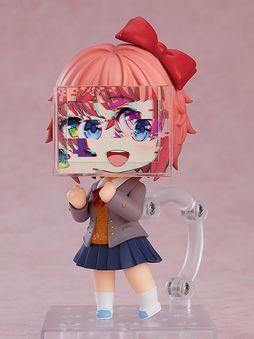 画像ギャラリー No.002のサムネイル画像 / バグ顔も付属。「ドキドキ文芸部！」，デフォルメフィギュア「ねんどろいど サヨリ」を2024年5月に発売