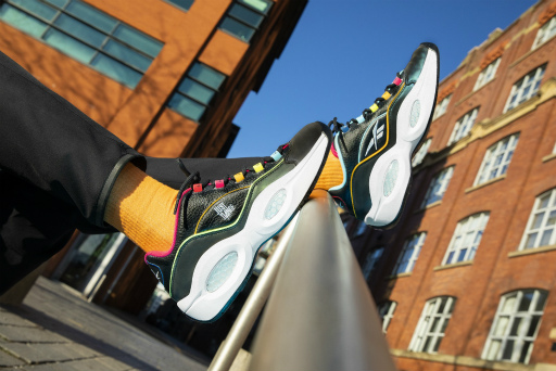 画像ギャラリー No.002のサムネイル画像 / 「ジャストダンス」とReebokのコラボシューズが3月29日より発売