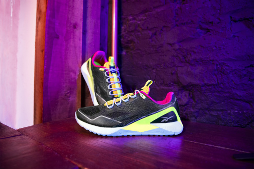 画像ギャラリー No.007のサムネイル画像 / 「ジャストダンス」とReebokのコラボシューズが3月29日より発売