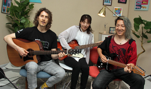 画像ギャラリー No.018のサムネイル画像 / 楽器教習ゲーム「Rocksmith+」をユービーアイソフトの大阪スタジオで体験。ギターに挫折した筆者が音楽の楽しさを再発見した