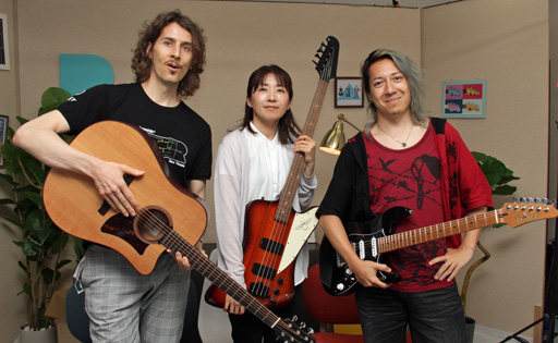画像ギャラリー No.019のサムネイル画像 / 楽器教習ゲーム「Rocksmith+」をユービーアイソフトの大阪スタジオで体験。ギターに挫折した筆者が音楽の楽しさを再発見した