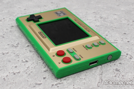画像ギャラリー No.010のサムネイル画像 / 「ゲーム＆ウオッチ ゼルダの伝説」を“1989年のGame & Watch ZELDA”とともに遊ぶ。新世代G&Wは，時計としての使いやすさにも満足