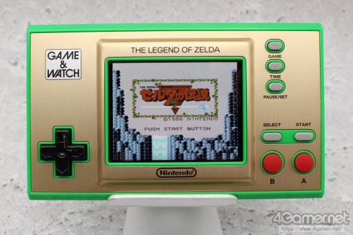 画像ギャラリー No.022のサムネイル画像 / 「ゲーム＆ウオッチ ゼルダの伝説」を“1989年のGame & Watch ZELDA”とともに遊ぶ。新世代G&Wは，時計としての使いやすさにも満足
