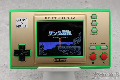 画像ギャラリー No.024のサムネイル画像 / 「ゲーム＆ウオッチ ゼルダの伝説」を“1989年のGame & Watch ZELDA”とともに遊ぶ。新世代G&Wは，時計としての使いやすさにも満足
