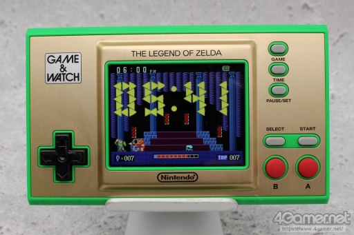 画像ギャラリー No.030のサムネイル画像 / 「ゲーム＆ウオッチ ゼルダの伝説」を“1989年のGame & Watch ZELDA”とともに遊ぶ。新世代G&Wは，時計としての使いやすさにも満足