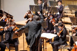 画像ギャラリー No.015のサムネイル画像 / 「『聖剣伝説』30th Anniversary Orchestra Concert」レポート。ホール内の空気を震わせる生の音楽が,聴衆を魅了した