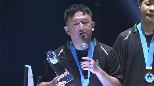 画像ギャラリー No.006のサムネイル画像 / ［EVO Japan］「THE KING OF FIGHTERS XV」部門の優勝は台湾のET選手。昨年の王者が見事2連覇を成し遂げる