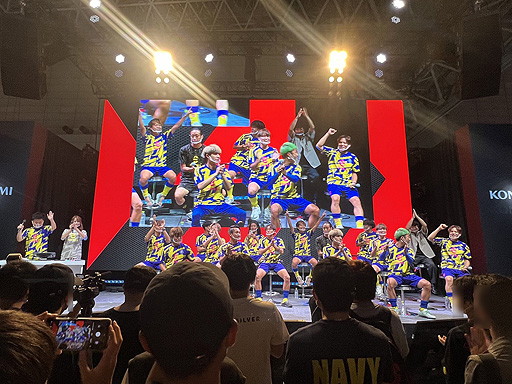 画像ギャラリー No.008のサムネイル画像 / ［TGS2022］WINNER'Sが「eFootball」ステージに登場！ インフルエンサー最強（？）サッカーチームのトークで盛況だった会場の模様をお届け
