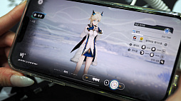 画像ギャラリー No.005のサムネイル画像 / ［G-STAR 2023］「エクスアストリス」初プレイ。白×黒少女コンビの見目もいいが，ガチ注力しているのはバトルだった