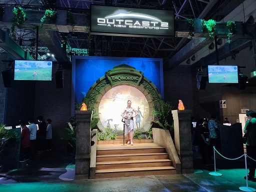 画像ギャラリー No.001のサムネイル画像 / ［TGS2022］23年ぶりの続編となる「Outcast 2: A New Beginning」プレイレポ＆プロデューサーインタビュー