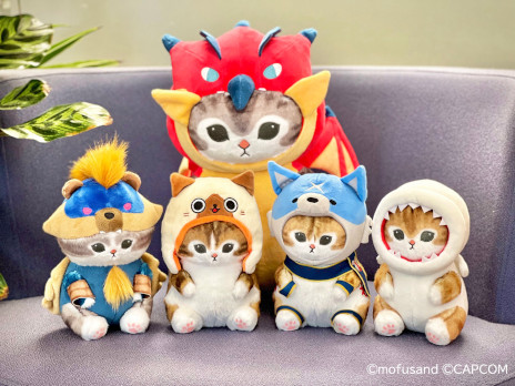 画像ギャラリー No.001のサムネイル画像 / 「モンスターハンター」と「mofusand」がコラボ。ぢゅのさんがデザインした“リオレウス”などのぬいぐるみが9月17日から景品として登場