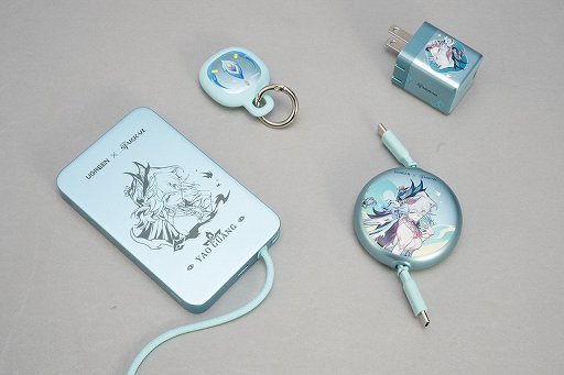 画像ギャラリー No.012のサムネイル画像 / 「崩壊：スターレイル」爻光デザインの充電機器とグッズの入った限定ギフトBOXが登場。次なる開拓へ，パワーをチャージ！【PR】