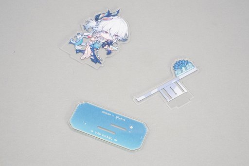 画像ギャラリー No.019のサムネイル画像 / 「崩壊：スターレイル」爻光デザインの充電機器とグッズの入った限定ギフトBOXが登場。次なる開拓へ，パワーをチャージ！【PR】