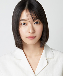 画像ギャラリー No.007のサムネイル画像 / 「超探偵事件簿 レインコード」,女優・鳴海 唯さんが出演するWeb CMを公開。セリフ違いの「降り続く雨も悪くないね篇」は笑顔が印象的