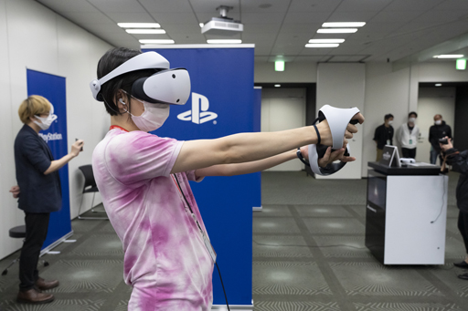 画像ギャラリー No.019のサムネイル画像 / PS VR2体験会レポート。「バイオハザード ヴィレッジ」と「Horizon Call of the Mountain」は,どちらもパワーアップしたVR体験が楽しめる