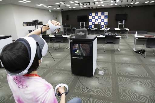 画像ギャラリー No.029のサムネイル画像 / PS VR2体験会レポート。「バイオハザード ヴィレッジ」と「Horizon Call of the Mountain」は,どちらもパワーアップしたVR体験が楽しめる