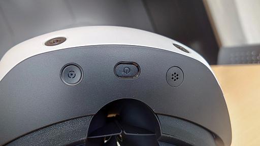 画像ギャラリー No.047のサムネイル画像 / PlayStation VR2が編集部に到着！　気になるヘッドセットの重量や細部の仕様をチェックしてみた