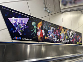画像ギャラリー No.022のサムネイル画像 / 「ソウルハッカーズ2」,JR秋葉原駅でポスタージャックを開始。クロス新宿ビジョンでスペシャル3D映像が8月23日から上映に