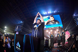 画像ギャラリー No.002のサムネイル画像 / 「EVO Japan 2025」，エントリー受付を本日開始。「スト6」「鉄拳8」らメインタイトルに加えて，5on5形式の団体戦の開催も決定