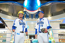 画像ギャラリー No.011のサムネイル画像 / 「ポケモンボールパーク ヨコハマ」が6月30日に開幕。選手たちが着用するピカチュウヘルメット,キャップのデザインも公開に