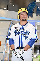 画像ギャラリー No.014のサムネイル画像 / 横浜DeNAベイスターズの選手たちが“ピカチュウヘルメット”をかぶって試合に!?「ポケモンボールパークヨコハマ」開催記者発表会レポート
