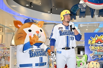 画像ギャラリー No.015のサムネイル画像 / 横浜DeNAベイスターズの選手たちが“ピカチュウヘルメット”をかぶって試合に!?「ポケモンボールパークヨコハマ」開催記者発表会レポート