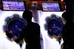 画像ギャラリー No.010のサムネイル画像 / 「オンゲキ」「CHUNITHM」「maimai でらっくす」の全国大会KING of Performai The 5th決勝の公式レポートが公開