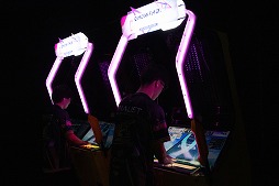 画像ギャラリー No.016のサムネイル画像 / 「オンゲキ」「CHUNITHM」「maimai でらっくす」の全国大会KING of Performai The 5th決勝の公式レポートが公開
