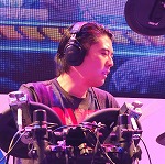 画像ギャラリー No.009のサムネイル画像 / タイトーの新作音ゲー「MUSIC DIVER」，正式稼働日を12月1日に決定。加隈亜衣さんのサインが当たるTwitterキャンペーンもスタート