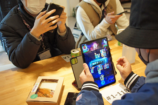 画像ギャラリー No.008のサムネイル画像 / 「Marvel Snap」の新要素“バトルモード”を活用した,ランクマとは違う対面ならではのアツい駆け引きに注目。ユーザー大会レポート