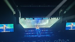 画像ギャラリー No.008のサムネイル画像 / 「鳴潮」のコンサートツアー“To the New World”東京公演レポート。ストーリーの感動が蘇る,心揺さぶるサウンドたち