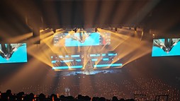 画像ギャラリー No.015のサムネイル画像 / 「鳴潮」のコンサートツアー“To the New World”東京公演レポート。ストーリーの感動が蘇る,心揺さぶるサウンドたち